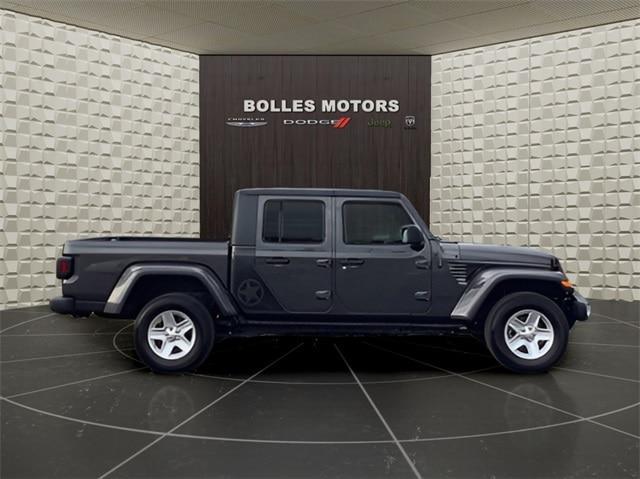 used 2022 Jeep Gladiator car, priced at $31,978
