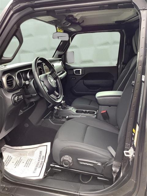 used 2022 Jeep Gladiator car, priced at $31,978