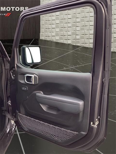 used 2022 Jeep Gladiator car, priced at $31,978