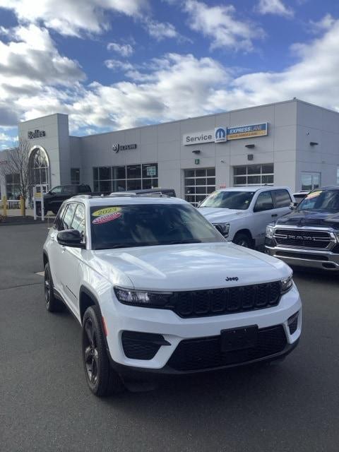 used 2023 Jeep Grand Cherokee car, priced at $37,777