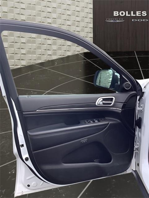 used 2021 Jeep Grand Cherokee car, priced at $26,996