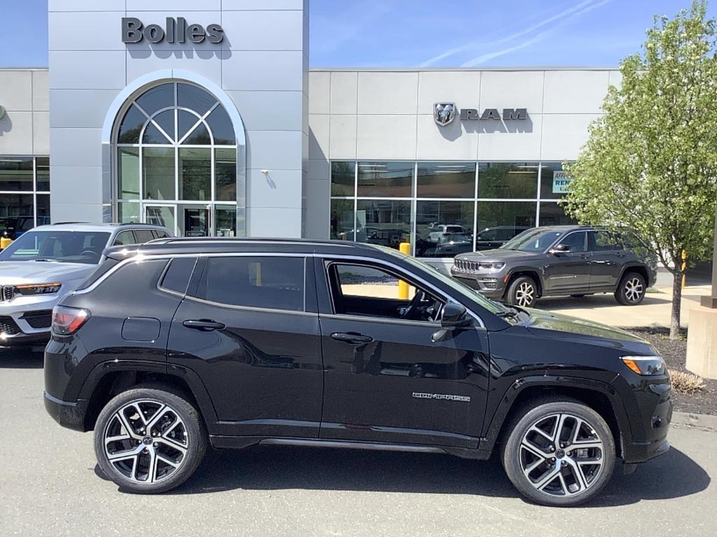 new 2025 Jeep Compass car, priced at $40,885