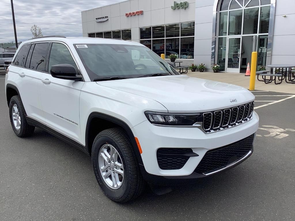 new 2025 Jeep Grand Cherokee car, priced at $39,754