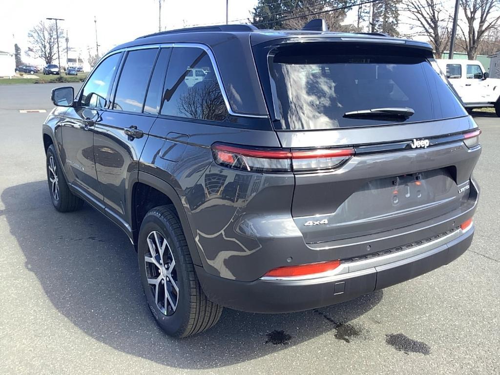 new 2025 Jeep Grand Cherokee car, priced at $39,754