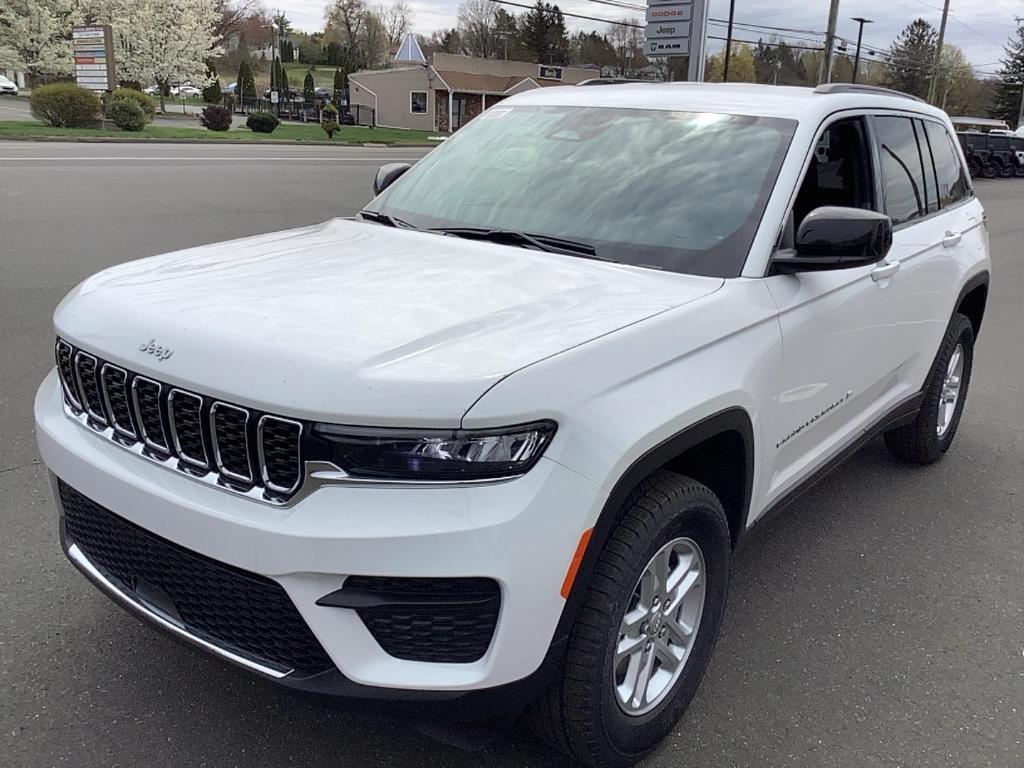 new 2025 Jeep Grand Cherokee car, priced at $39,754