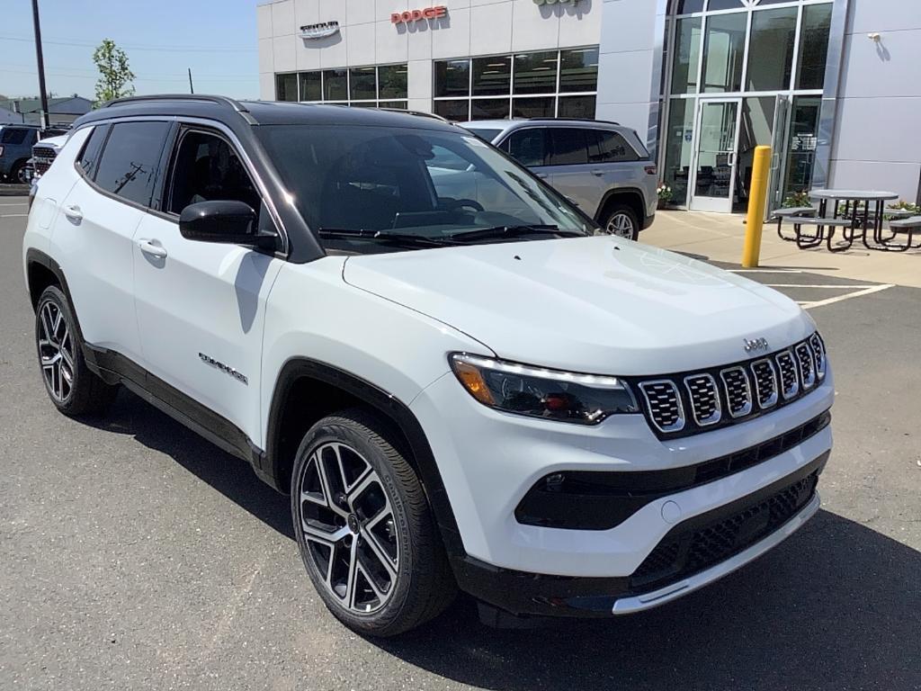 new 2025 Jeep Compass car, priced at $37,015