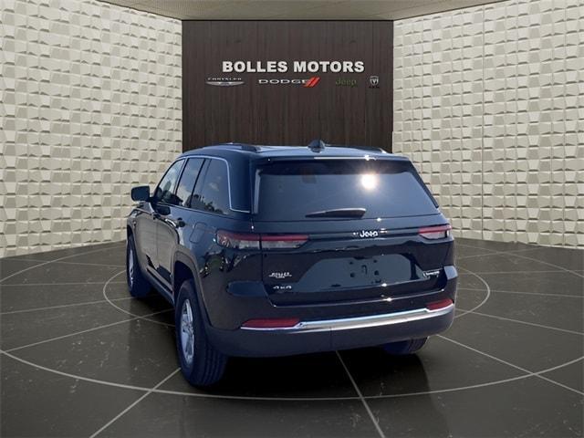 used 2022 Jeep Grand Cherokee car, priced at $30,498