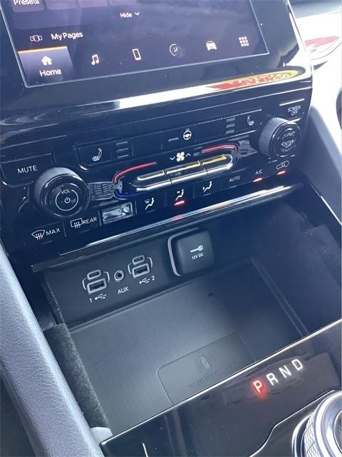 used 2022 Jeep Grand Cherokee car, priced at $30,498