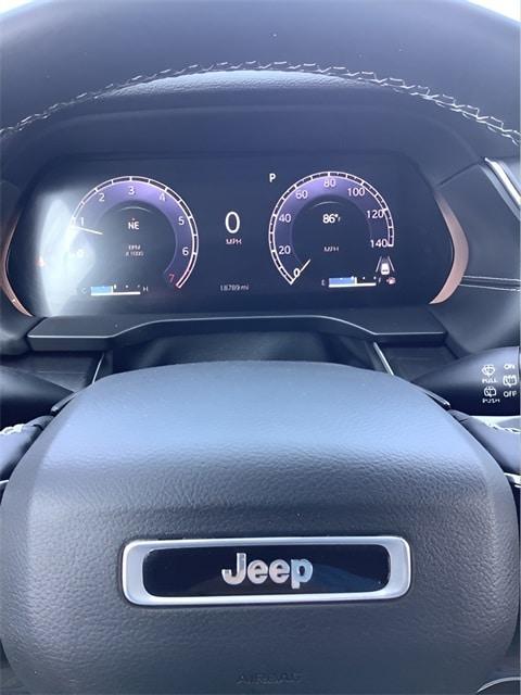 used 2022 Jeep Grand Cherokee car, priced at $30,498
