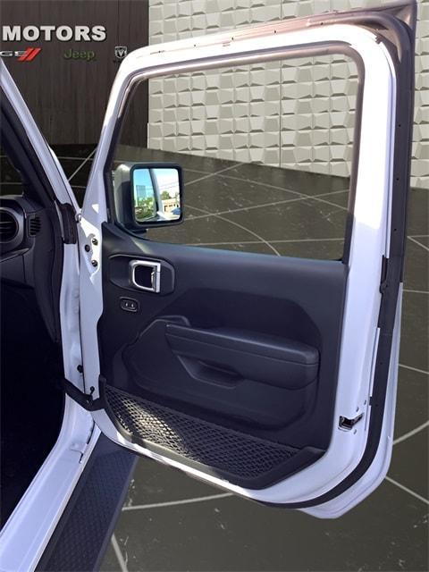 used 2021 Jeep Wrangler Unlimited car, priced at $33,699