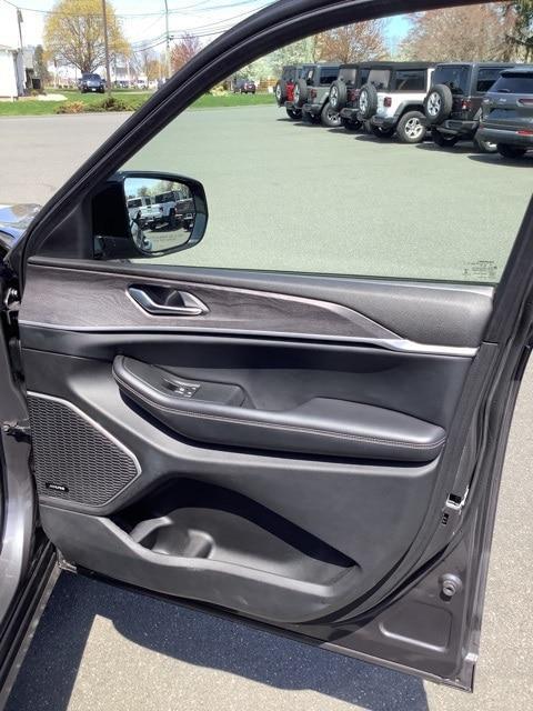 used 2021 Jeep Grand Cherokee L car, priced at $31,333