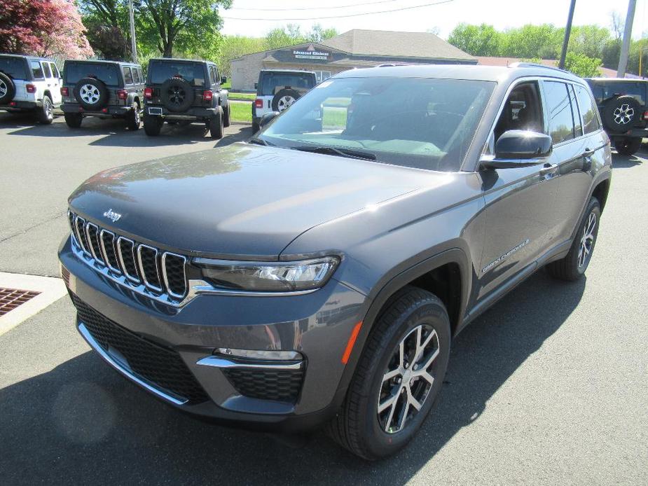 new 2024 Jeep Grand Cherokee car, priced at $51,247