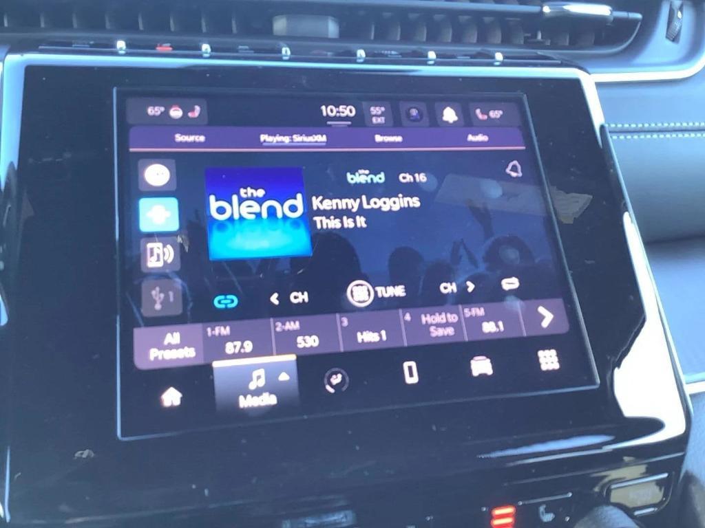 new 2025 Jeep Grand Cherokee car, priced at $40,291