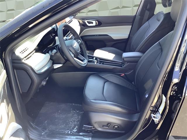 new 2025 Jeep Compass car, priced at $37,610