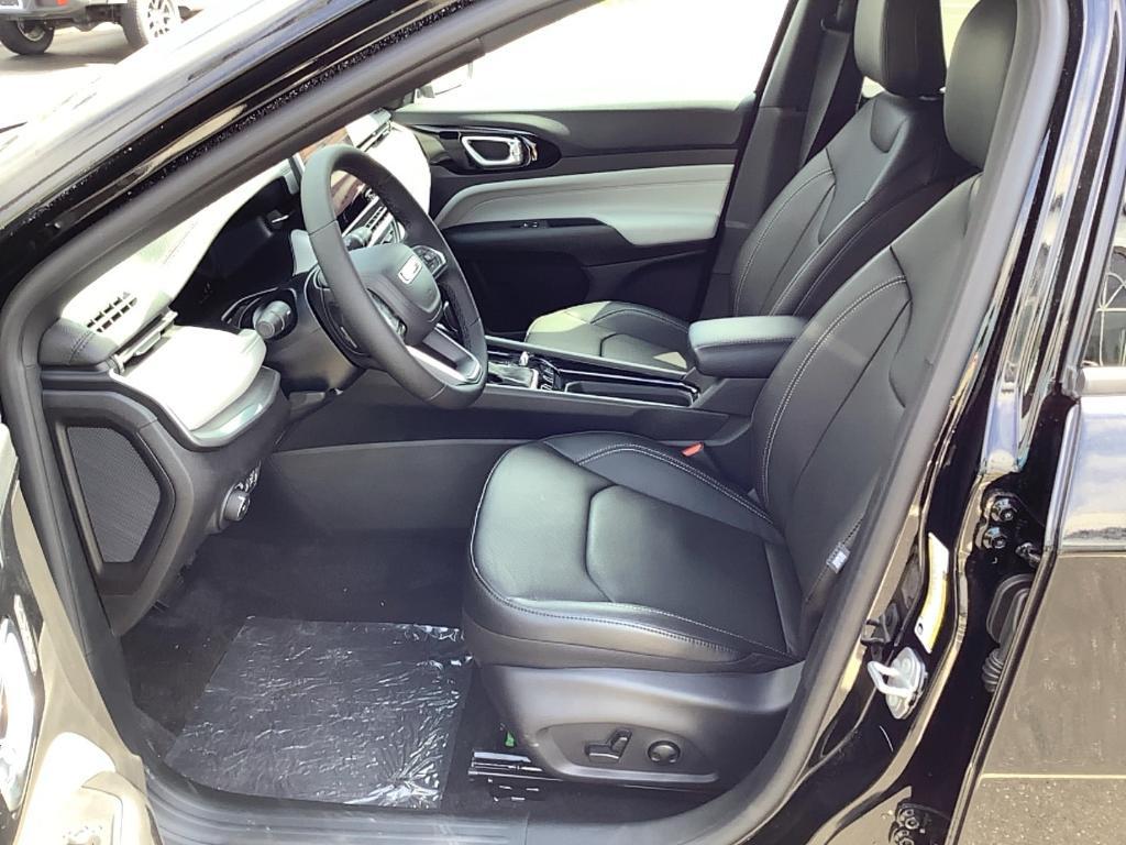 new 2025 Jeep Compass car, priced at $37,610
