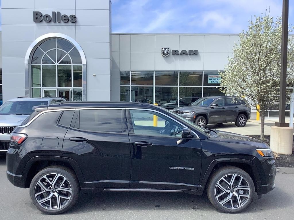 new 2025 Jeep Compass car, priced at $36,992