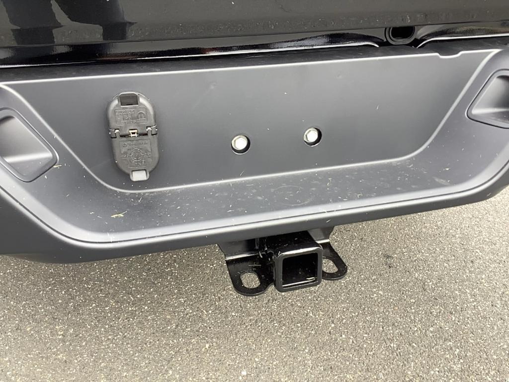 new 2026 Jeep Gladiator car, priced at $51,977