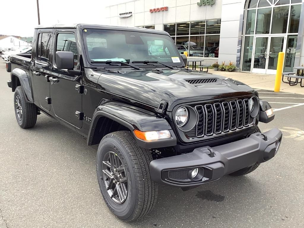 new 2026 Jeep Gladiator car, priced at $51,977