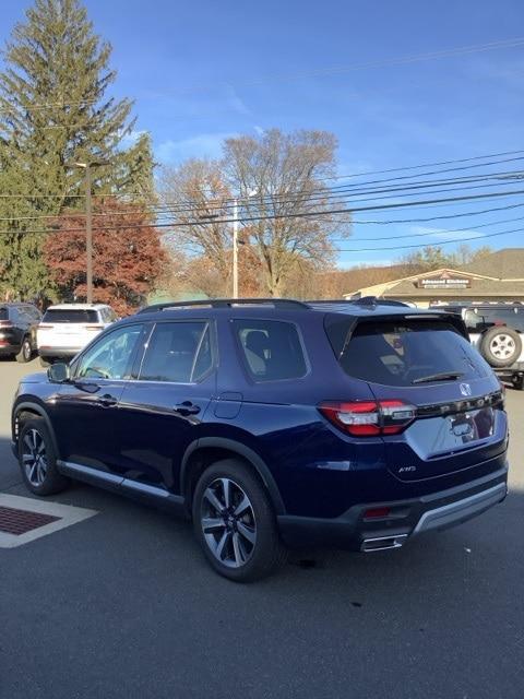 used 2024 Honda Pilot car, priced at $45,426