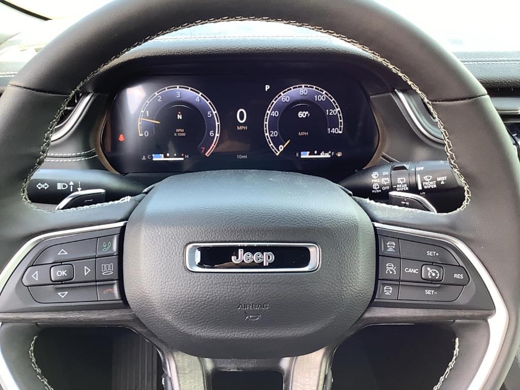 new 2025 Jeep Grand Cherokee car, priced at $48,506