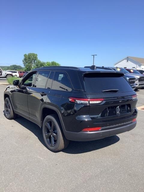 new 2024 Jeep Grand Cherokee car, priced at $53,700