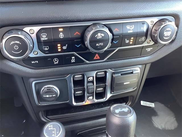 new 2025 Jeep Wrangler car, priced at $50,080