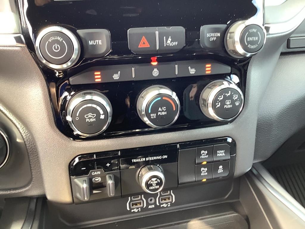 new 2025 Ram 1500 car, priced at $47,882