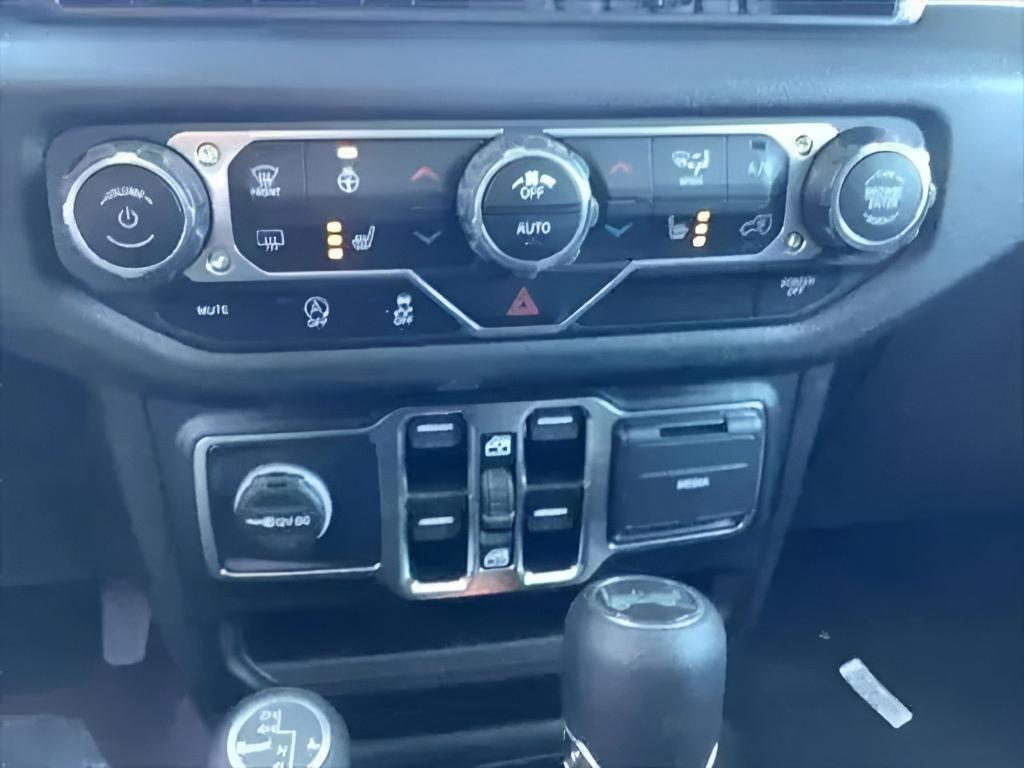 new 2025 Jeep Wrangler car, priced at $49,980