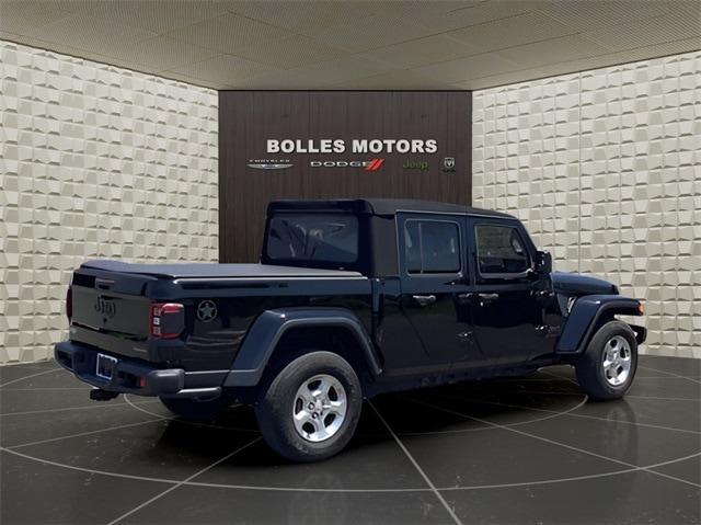 used 2021 Jeep Gladiator car, priced at $34,470
