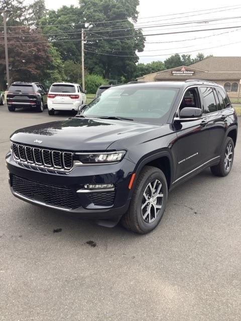 new 2024 Jeep Grand Cherokee car, priced at $51,247