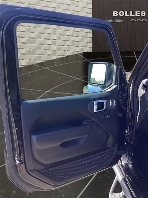 used 2022 Jeep Gladiator car, priced at $32,400