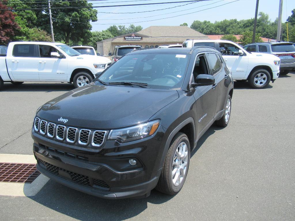 new 2024 Jeep Compass car, priced at $36,345