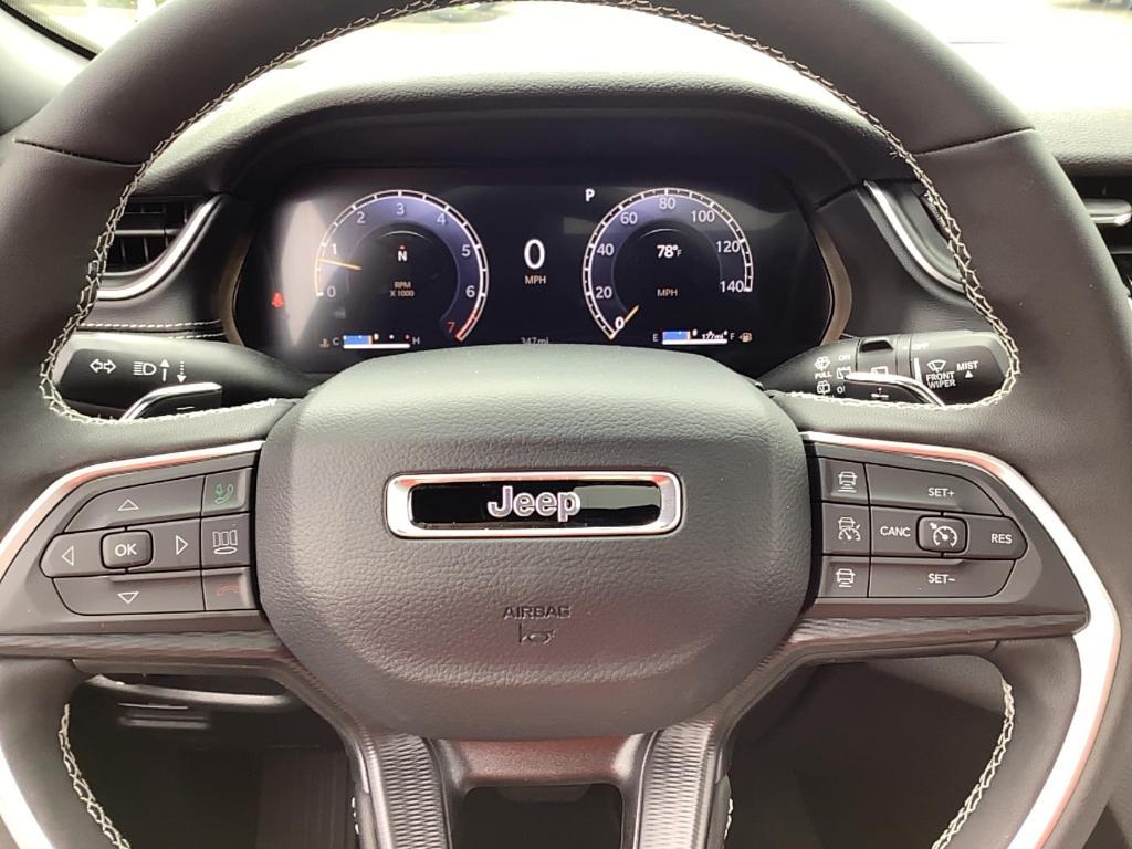 new 2025 Jeep Grand Cherokee car