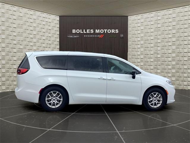 used 2024 Chrysler Pacifica car, priced at $36,842