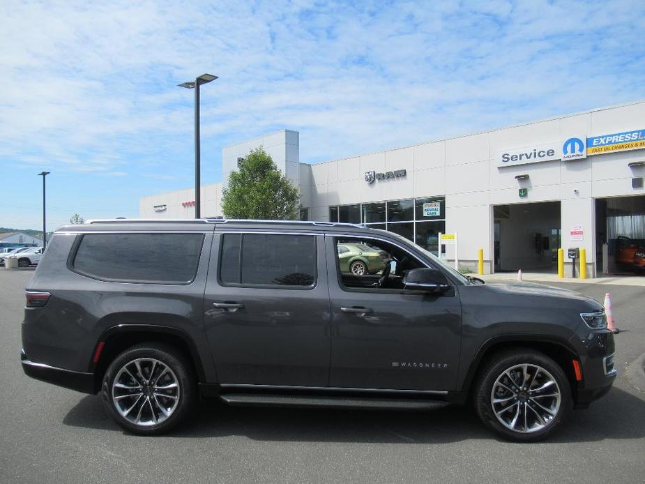 new 2024 Jeep Wagoneer L car, priced at $79,556