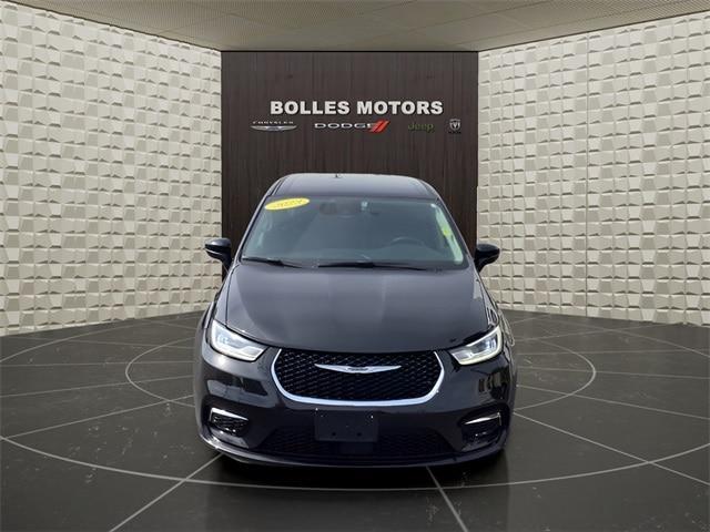 used 2023 Chrysler Pacifica car, priced at $25,788