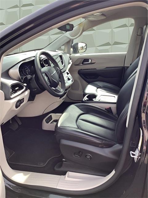 used 2023 Chrysler Pacifica car, priced at $25,788