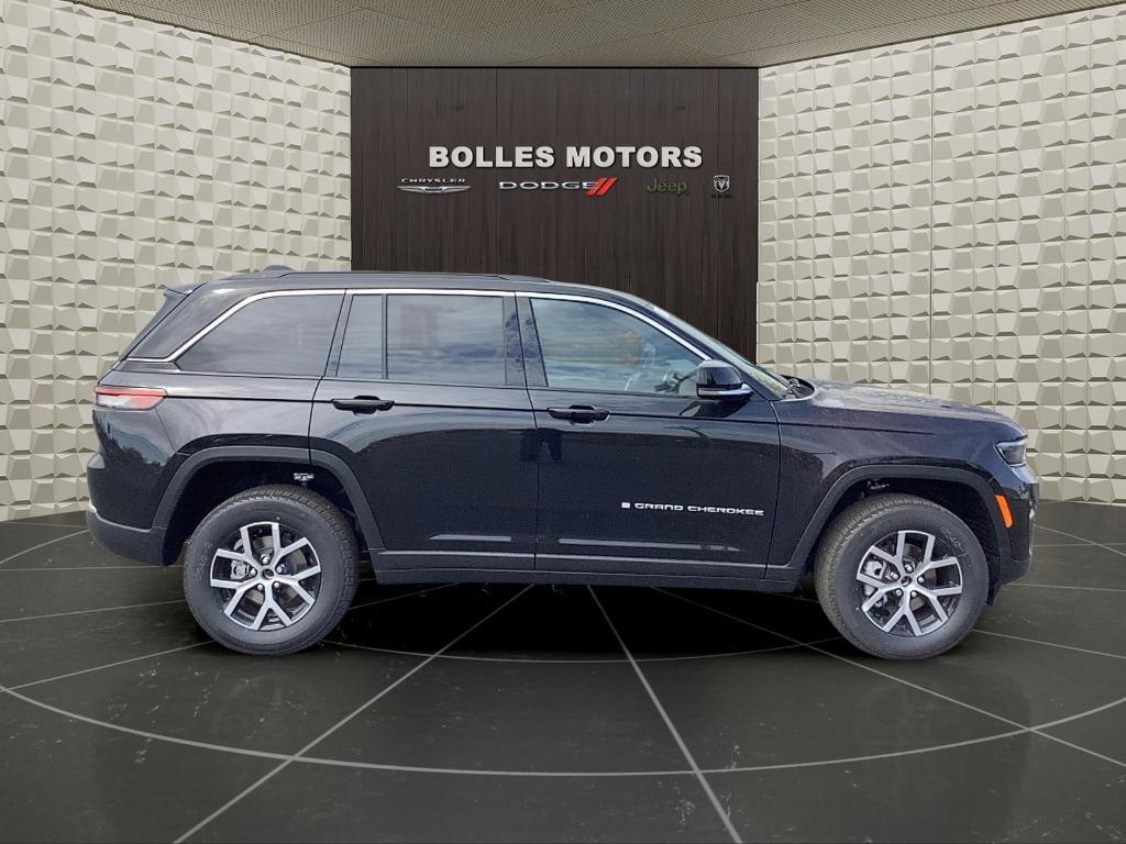 new 2025 Jeep Grand Cherokee car, priced at $48,006