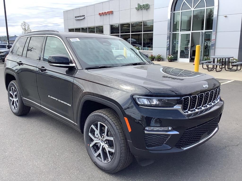 new 2025 Jeep Grand Cherokee car, priced at $48,506