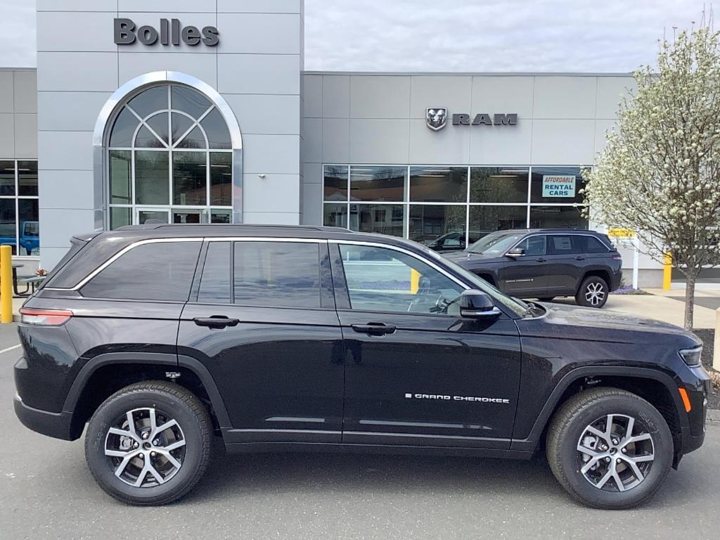 new 2025 Jeep Grand Cherokee car, priced at $48,506