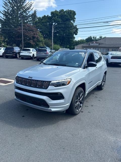 new 2024 Jeep Compass car, priced at $39,995