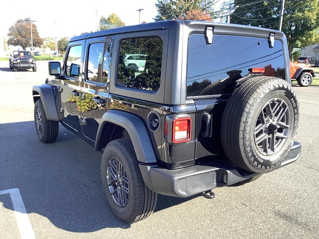 new 2026 Jeep Wrangler car, priced at $48,337