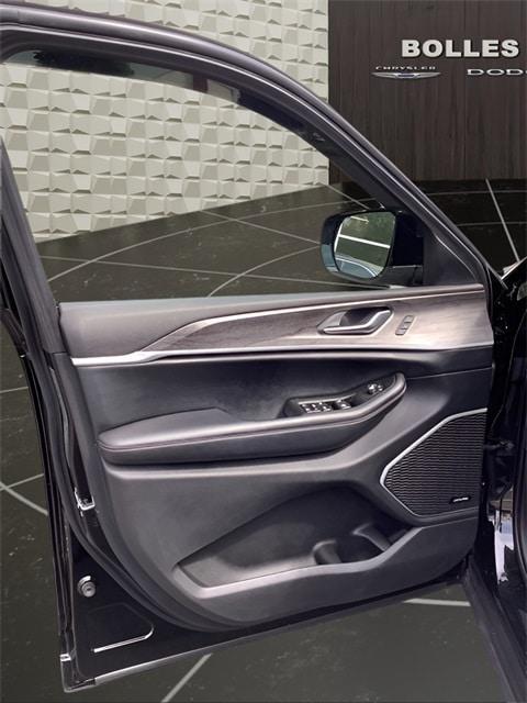 used 2021 Jeep Grand Cherokee L car, priced at $30,478