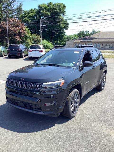 new 2024 Jeep Compass car, priced at $39,995