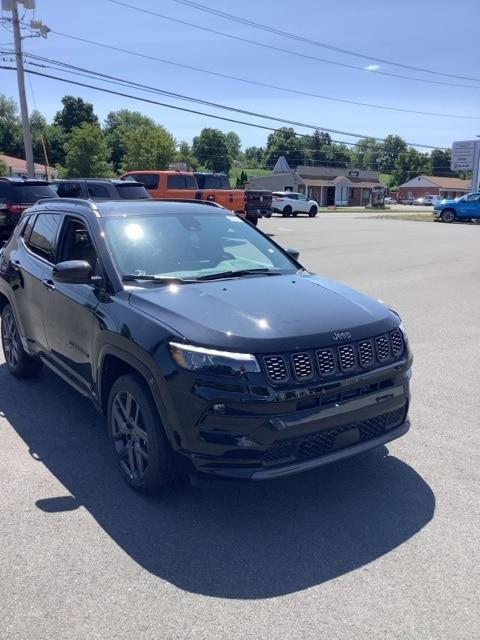 new 2024 Jeep Compass car, priced at $39,995