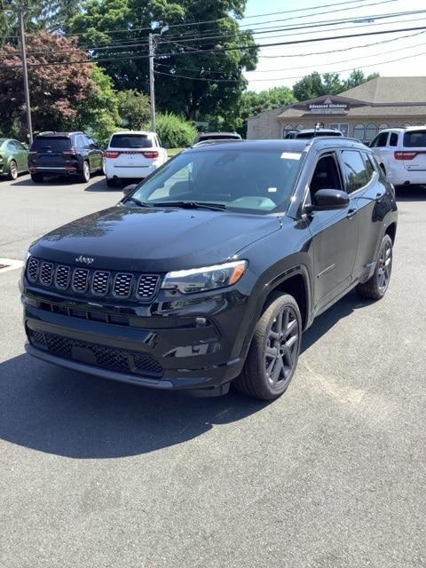 new 2024 Jeep Compass car, priced at $39,995