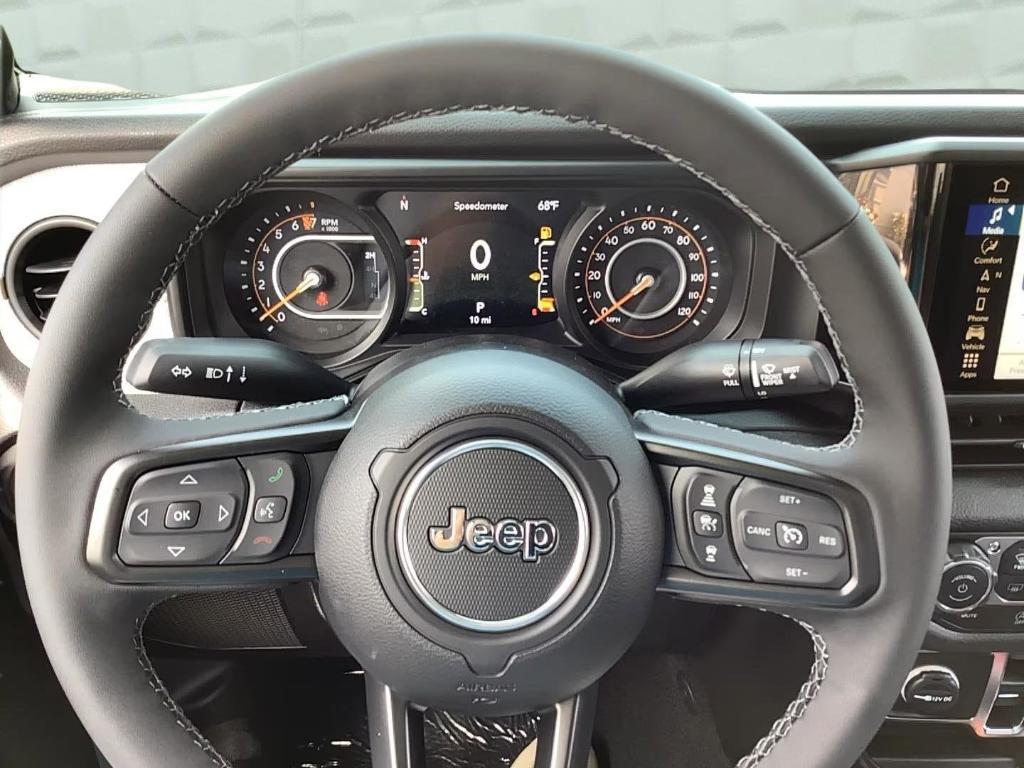 new 2025 Jeep Gladiator car, priced at $46,537