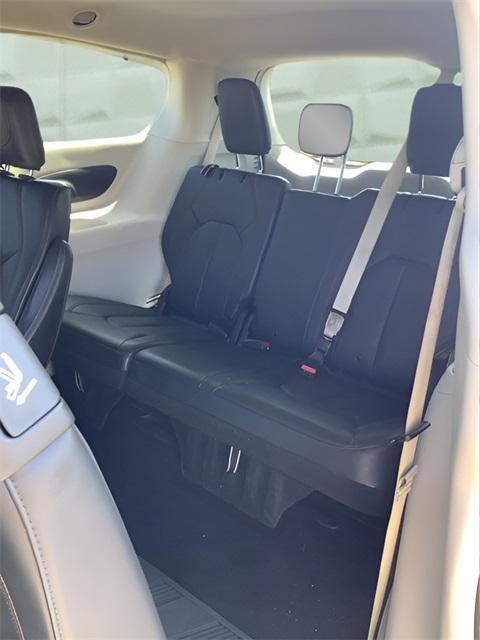 used 2020 Chrysler Pacifica car, priced at $16,444