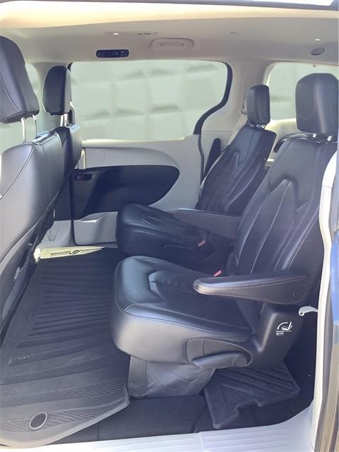 used 2020 Chrysler Pacifica car, priced at $16,444