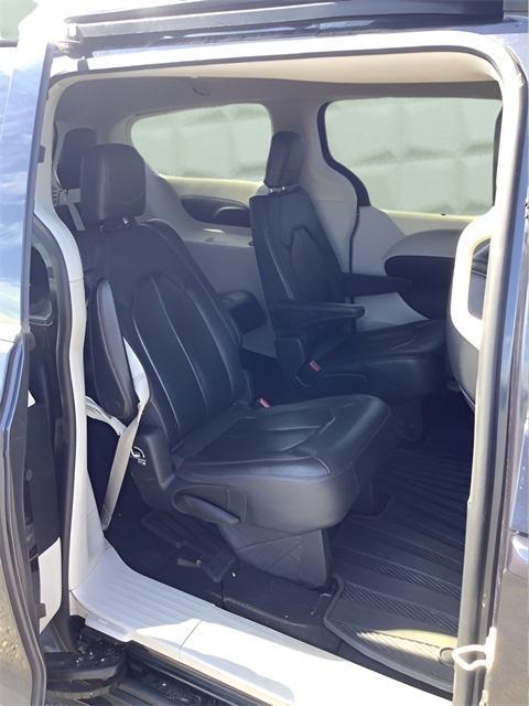 used 2020 Chrysler Pacifica car, priced at $16,444